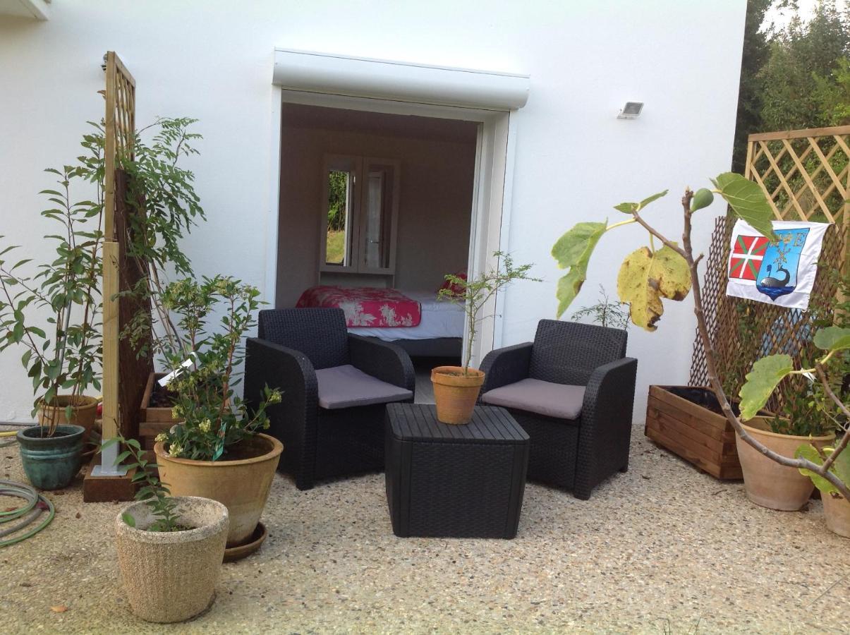 Appartement Avec Cuisine Et Grande Piscine Chauffee Hendaye Exterior foto
