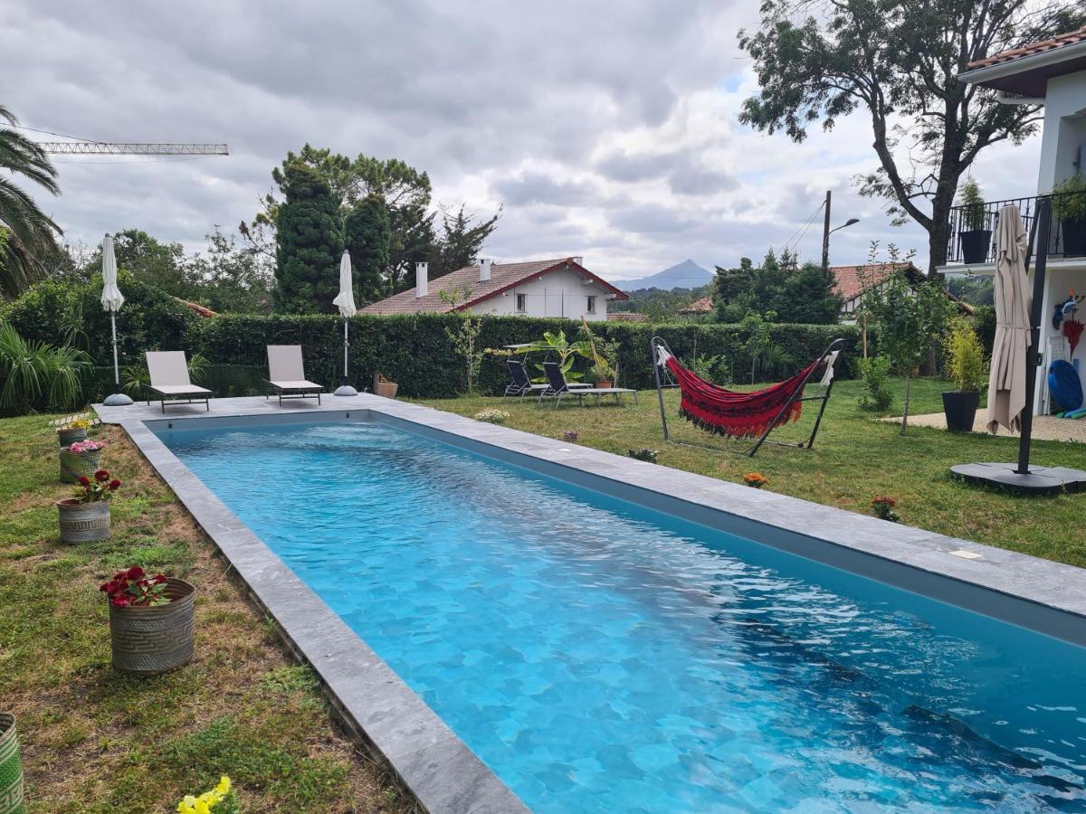 Appartement Avec Cuisine Et Grande Piscine Chauffee Hendaye Exterior foto