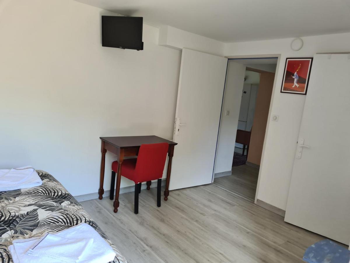 Appartement Avec Cuisine Et Grande Piscine Chauffee Hendaye Exterior foto