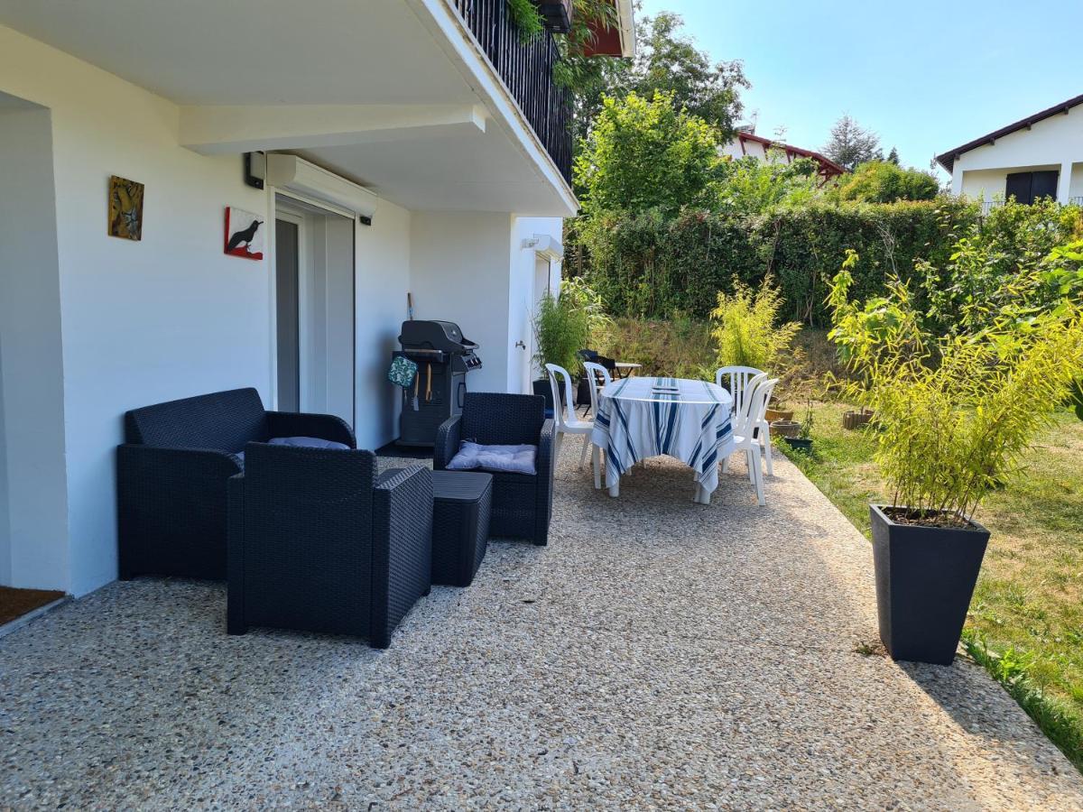 Appartement Avec Cuisine Et Grande Piscine Chauffee Hendaye Exterior foto